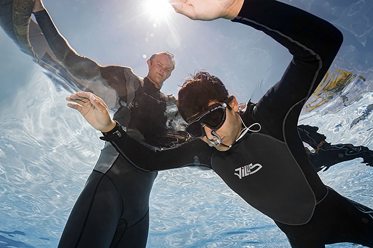 Straight male with wetsuit fetish