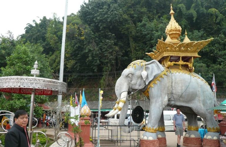 Explore the Beauty of Thailand, Laos, Vietnam & Cambodia in this 34 Day Adventure