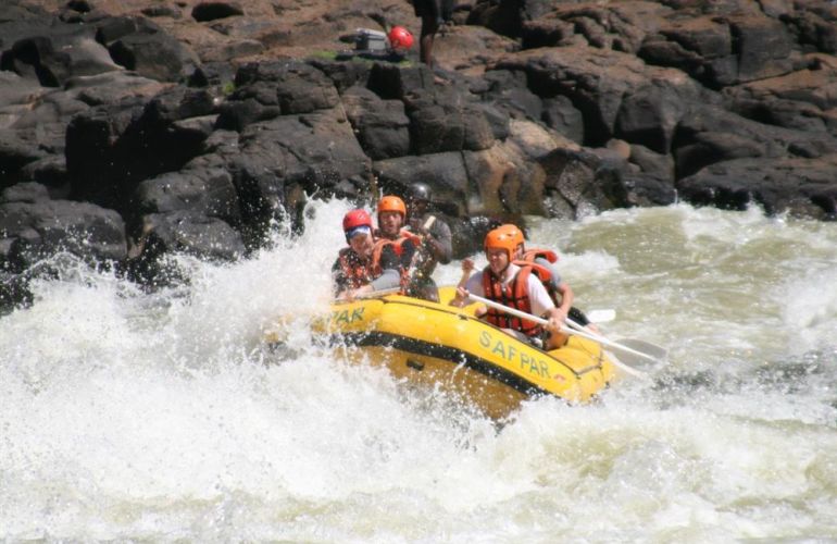 19 Days Exploring Delta, Dunes & Falls 