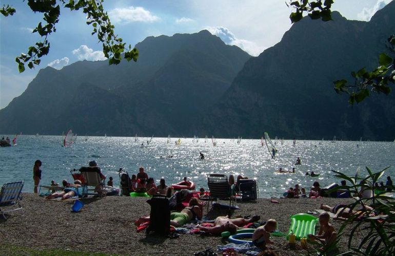 Discover the Alluring Lakes and Captivating Landcapes of Itlay