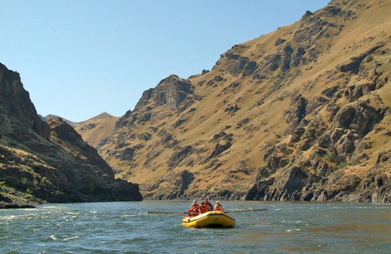 Rafting Adventure on Snake River Through Hells Canyon (5 Days)