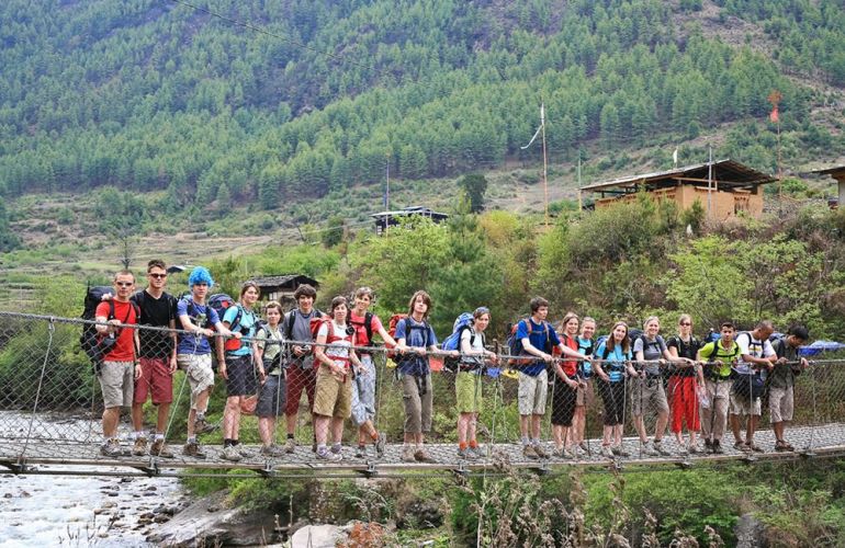 BHUTAN & NEPAL: Himalayan Kingdoms