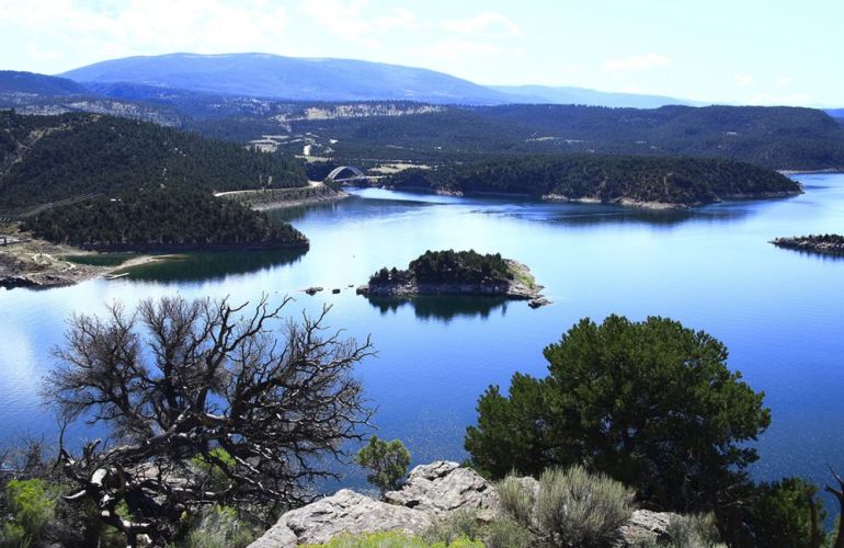 Flaming Gorge Rafting