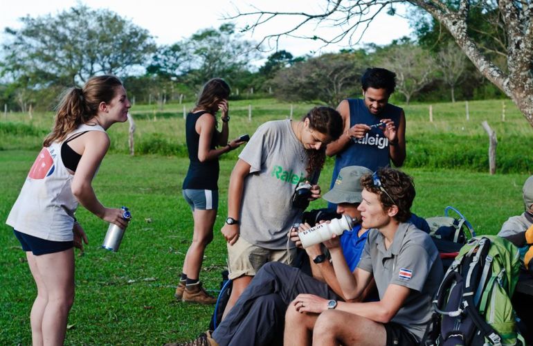 15 Days Costa Rica Pass - Route 6 Adventure Bus