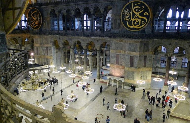 Explore the Heart of Eastern Europe from St Petersburg to Istanbul
