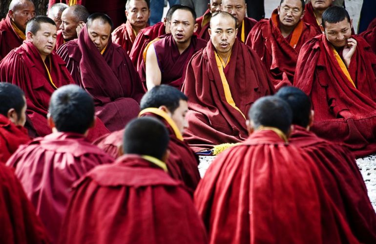 Tibet - Mountains and Monasteries on Top of the World