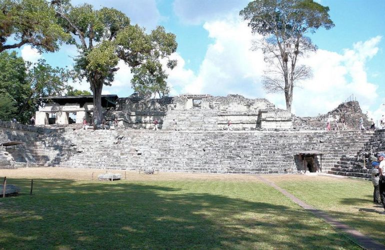Visit the Best Attractions of Amazing Central America 