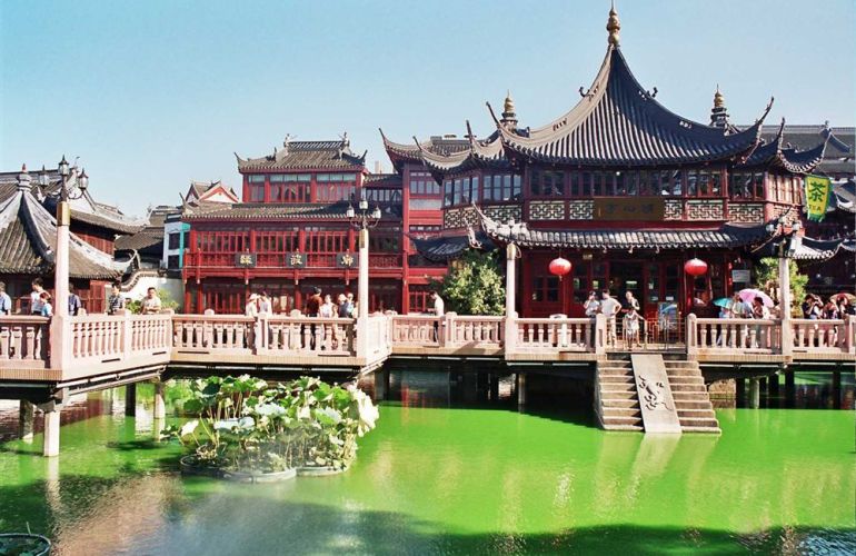 Experience Classic China on a Tour from Shanghai to Beijing