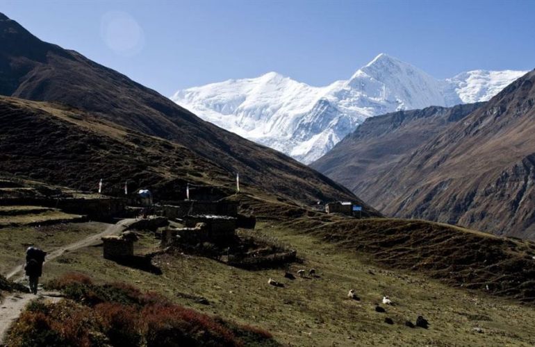15-Day Nepal Adventure: Annapurna Circuit Lodge Trek