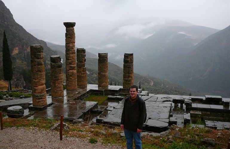 Greece Guided Walking in Delphi, Meteora & the Aegean Coast for 8 Days
