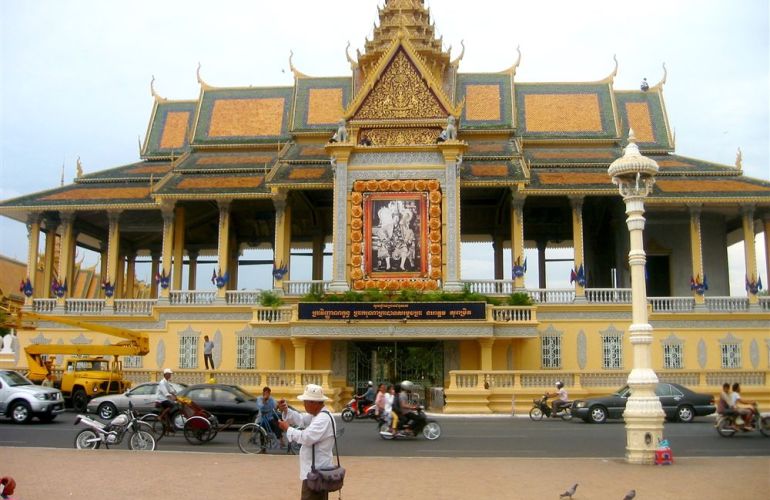 Discover Cambodia on a Shoestring from Bangkok to Ho Chi Minh City