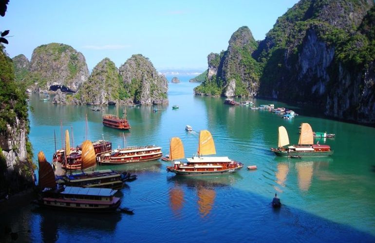 VIETNAM: Cultural Explorer