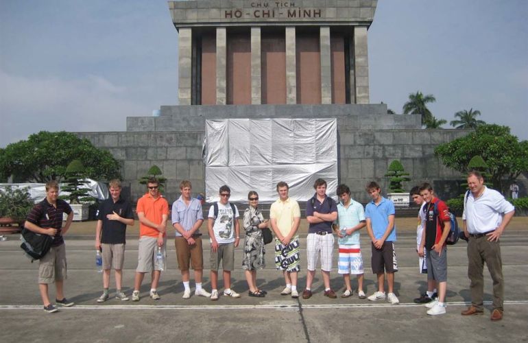 14 Days of Thailand and Laos Adventure Tour