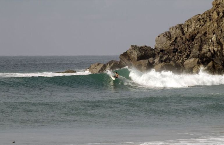 Surf in Salina Cruz (Mainland), Mexico - 7 Nights for 3 Surfers (shared tour/ private triple room)