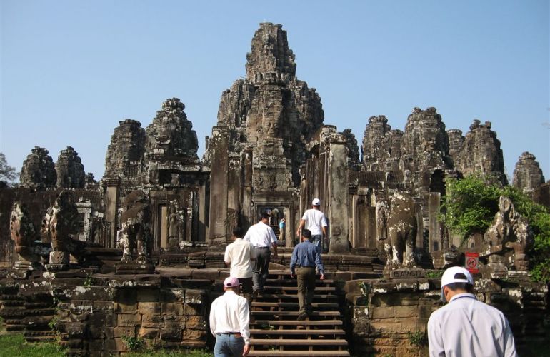Discover Cambodia on a Shoestring from Bangkok to Ho Chi Minh City
