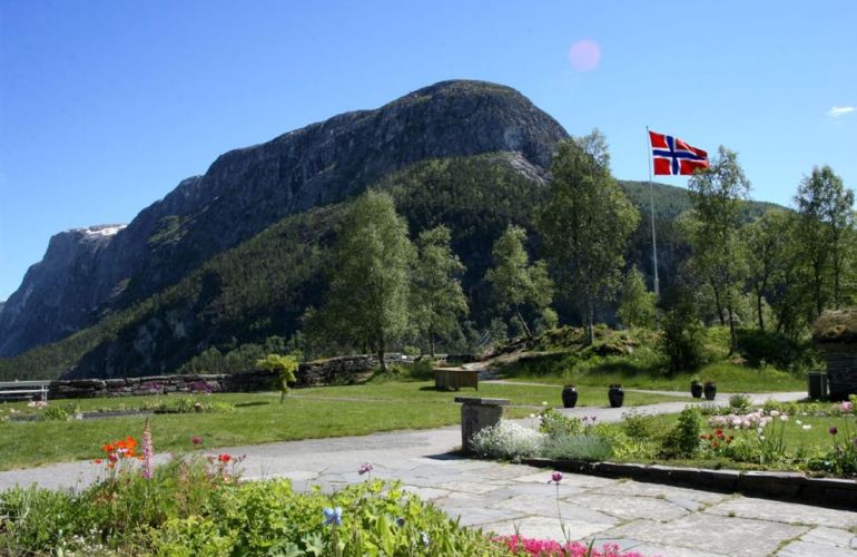 Nordic Explorer - A spectacular 15 Days Cultural Adventure