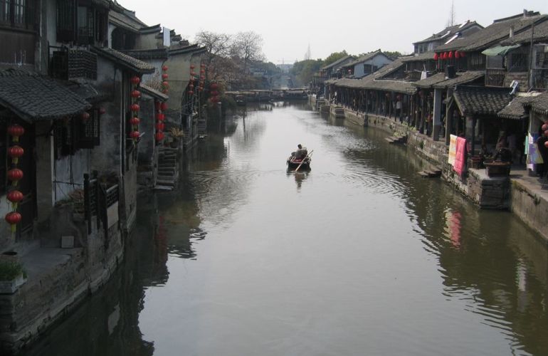 Tour China: Shanghai, Beijing, and the Great Wall