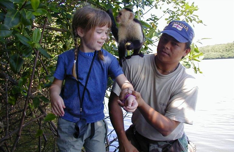 15 Days Costa Rica Pass - Route 6 Adventure Bus