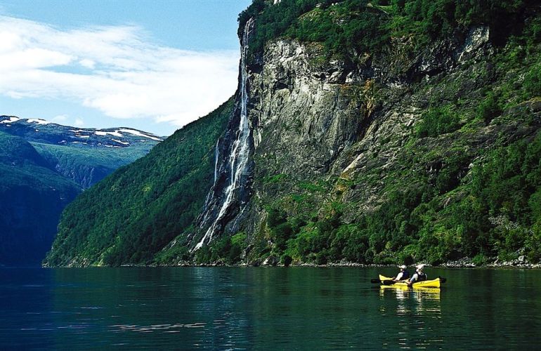 Norway Kayaking Tours the Western Fjords