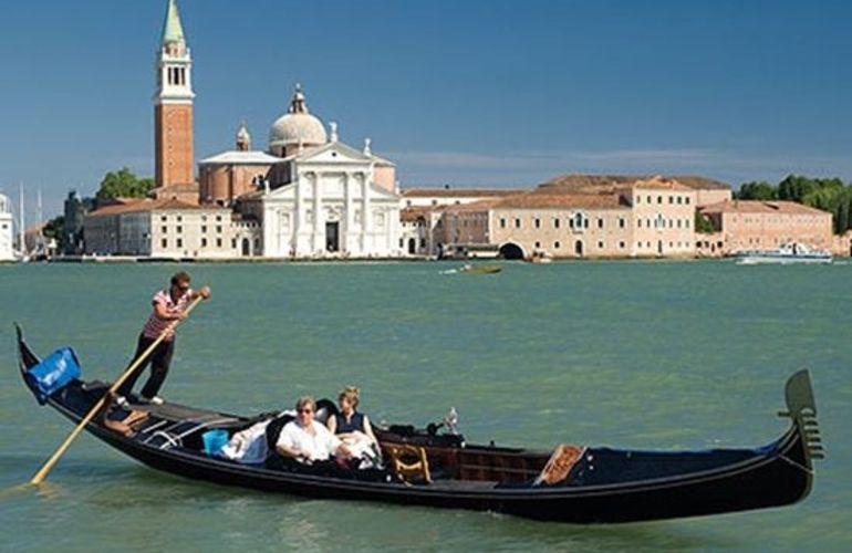 Discover Classic Italy for 14 Days