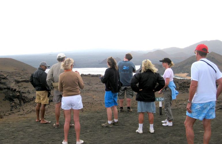 Comfort Galapagos - 6 Days G4 Cruise & Wildlife Adventure in North Islands