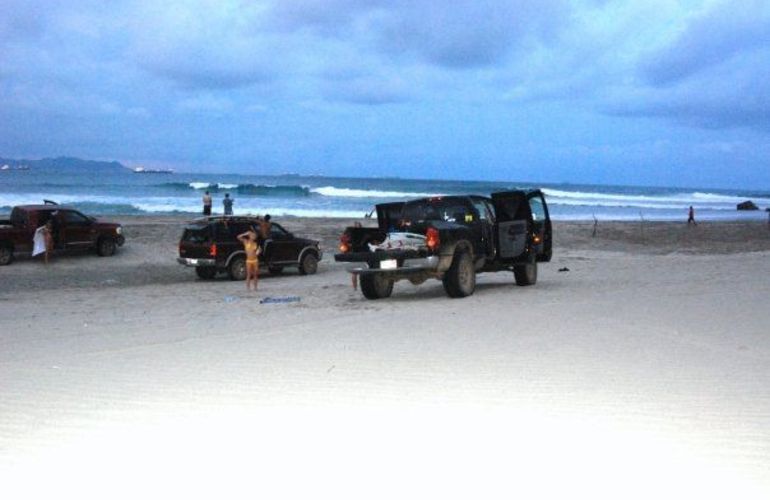 Surf in Salina Cruz (Mainland), Mexico - 7 Nights for 3 Surfers (shared tour/ private triple room)