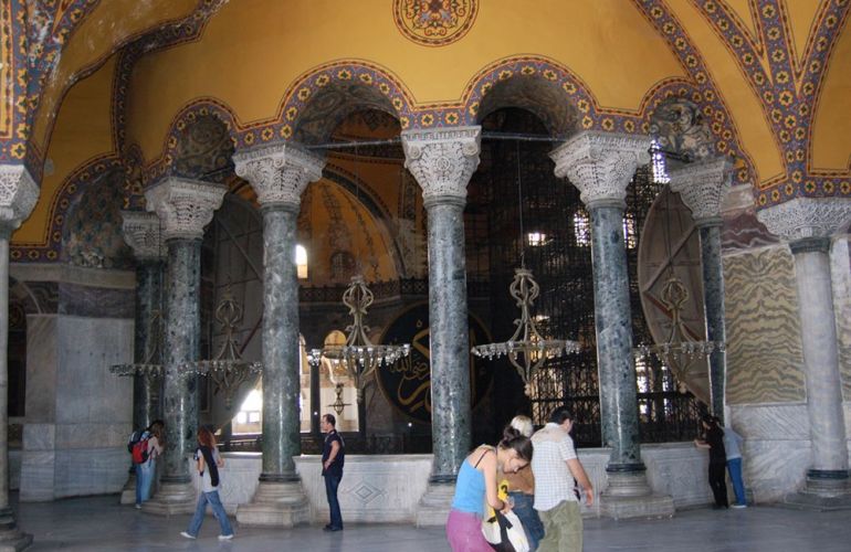 Classic Turkey - East Meets West at the Crossroads of History