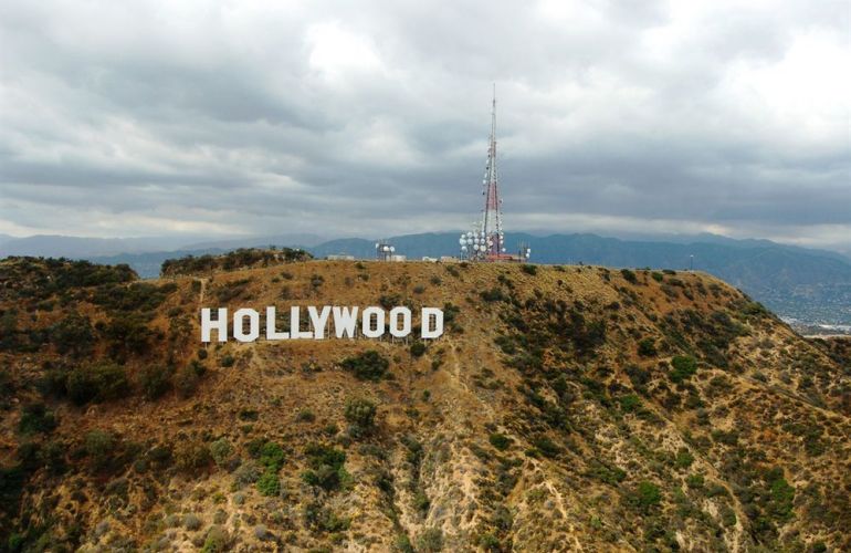 Santa Monica— Helicopter Tour & Dinner at Typhoon! The Ultimate Fantasy Package