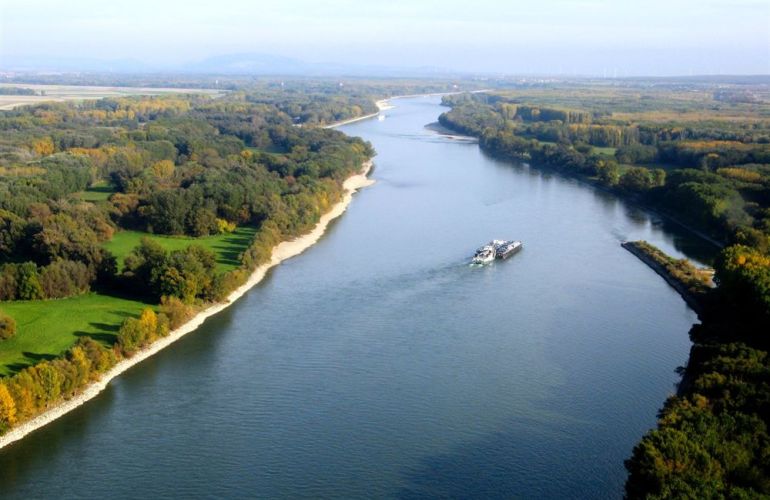 8 Days Exploring Passau to Vienna - Danube Cycle(Self guided)