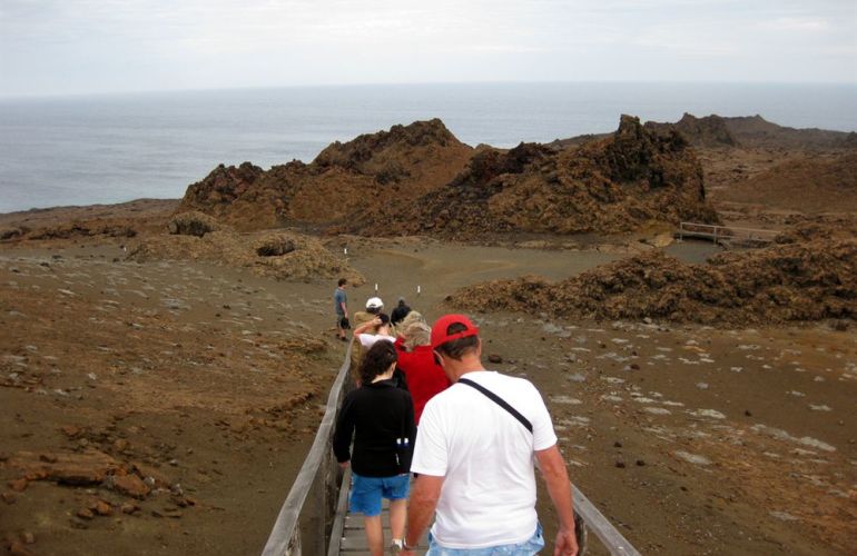 Comfort Galapagos - 6 Days G4 Cruise & Wildlife Adventure in North Islands