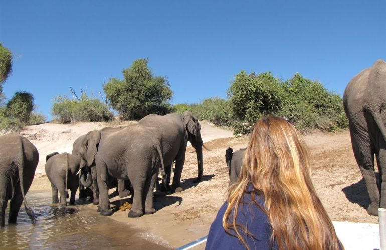 19 Days Exploring Delta, Dunes & Falls 