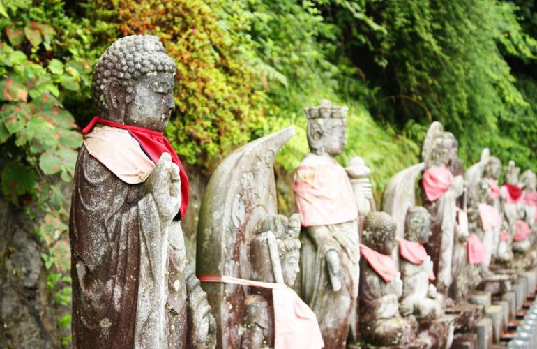 Experience Japan from the Neon Lights of Tokyo to Kyoto's Temples