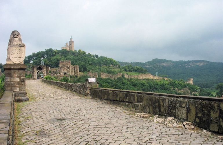 Explore the Heart of Eastern Europe from St Petersburg to Istanbul
