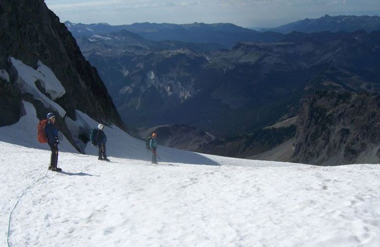 Mount Shuksan Fisher Chimneys - Intermediate Summit Climb