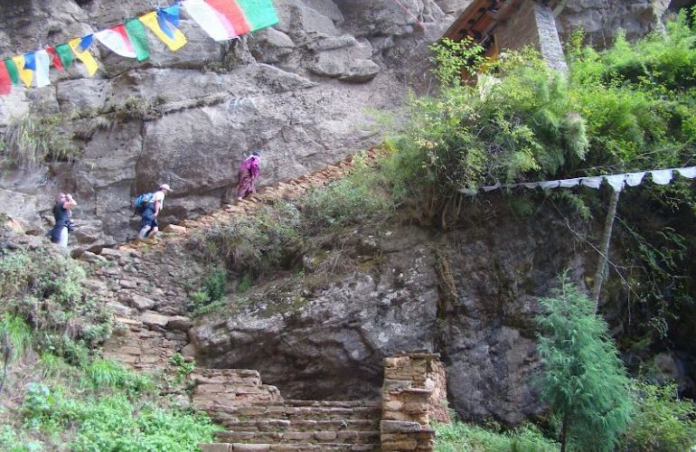 Bhutan: Of Mountains, Rivers and Dzongs