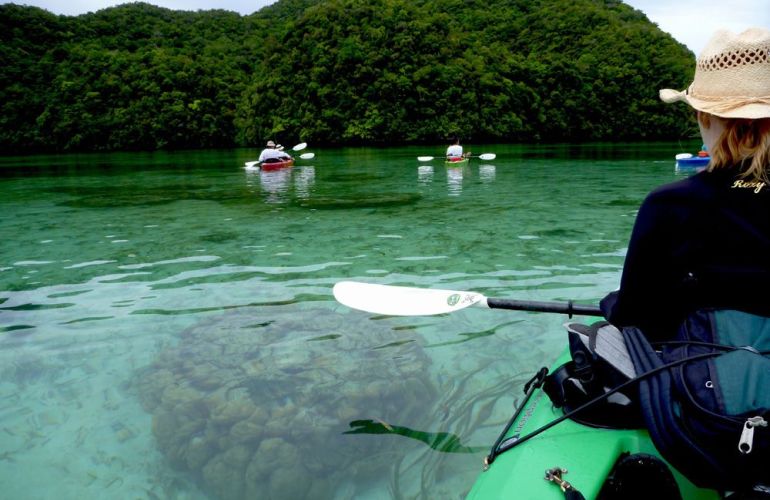 Palau Snorkeling and Sea Kayaking: Experience the Natural History Paradise of the Rock Islands