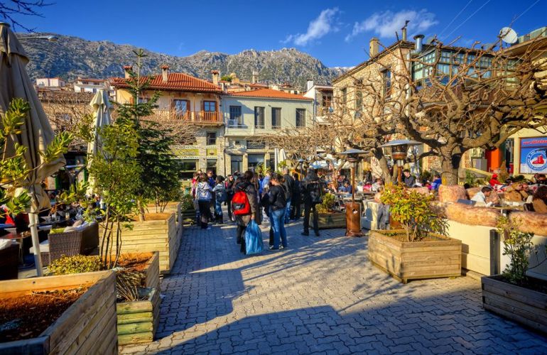 Greece Guided Walking in Delphi, Meteora & the Aegean Coast for 8 Days
