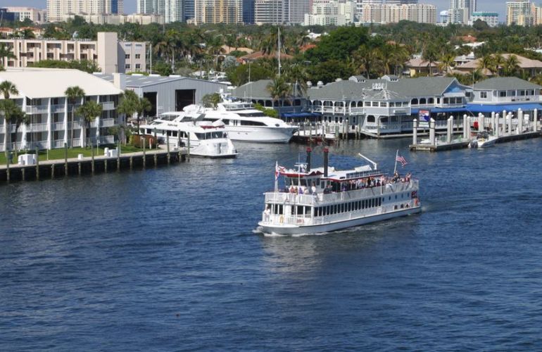 Fort Lauderdale Sightseeing Cruises on the Carrie B