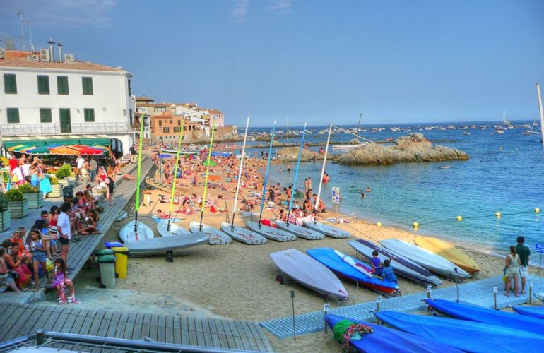 Spain: Contrasts of Catalonia