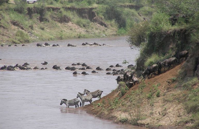 The Hemingway Wing Safari: 14 Days Exploring the Old Africa in Style