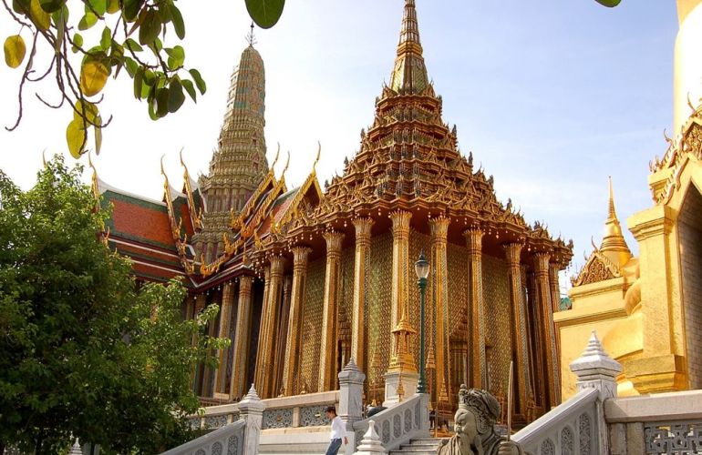 14 Days of Thailand and Laos Adventure Tour