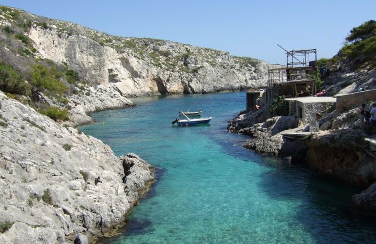 Greece Guided Walking in Delphi, Meteora & the Aegean Coast for 8 Days