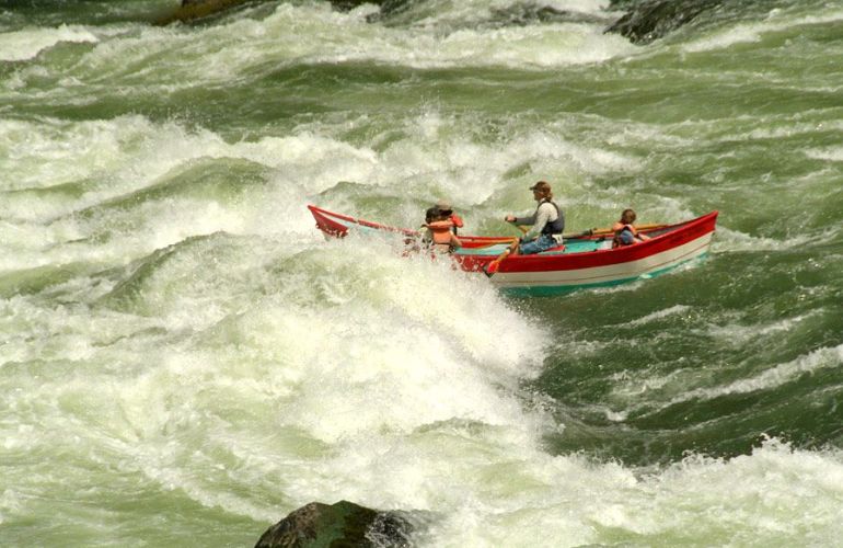 Rafting Adventure on Snake River Through Hells Canyon (5 Days)