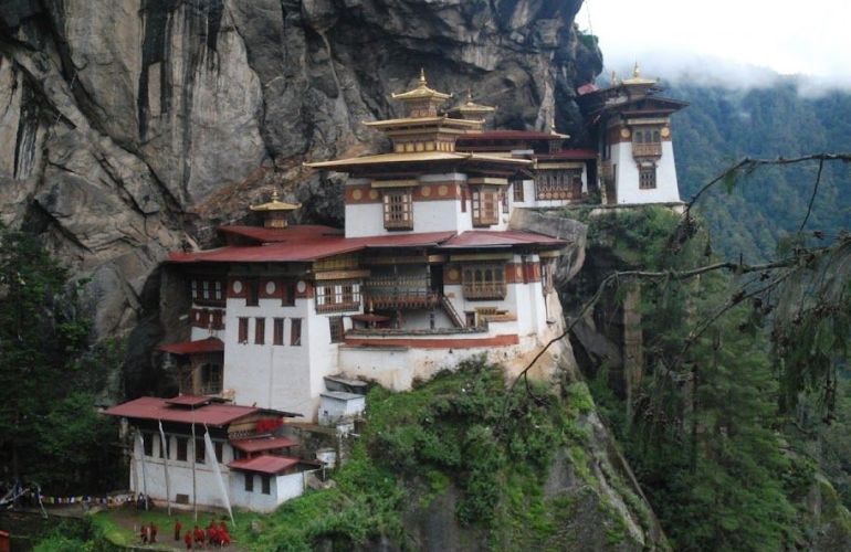 Bhutan: Of Mountains, Rivers and Dzongs
