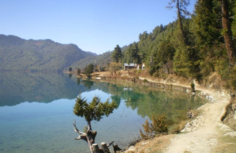 Makalu Base Camp & Shipton La Trek