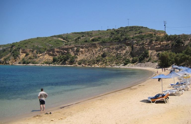 Greece Guided Walking in Delphi, Meteora & the Aegean Coast for 8 Days