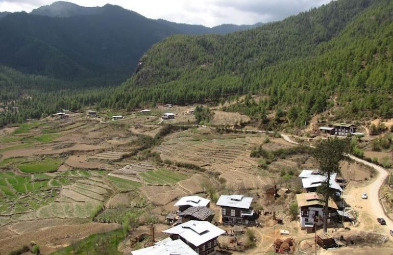 Bhutan: Of Mountains, Rivers and Dzongs