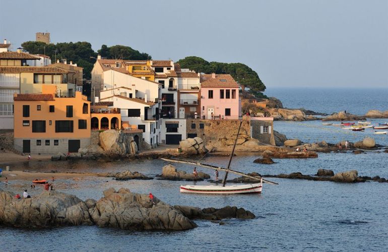 Spain: Contrasts of Catalonia