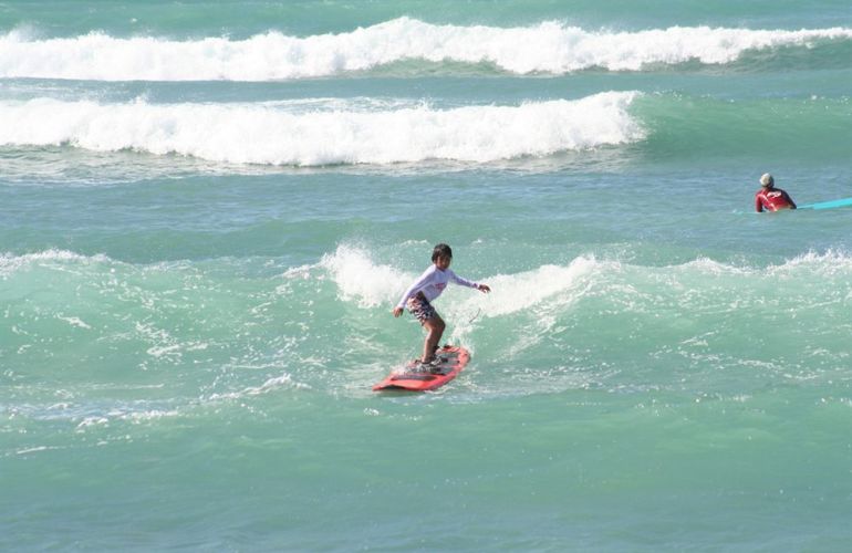 Hawaiian Fire Surf Lessons and Tour