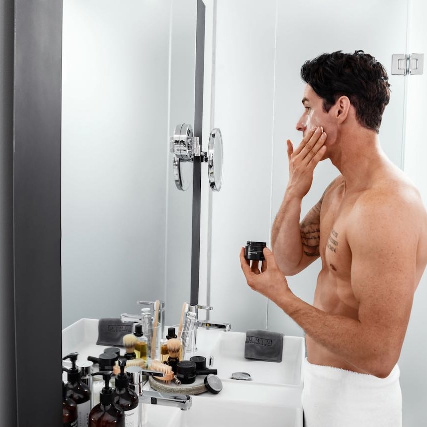 12 Dermatologist-Approved Face Moisturizers For Men